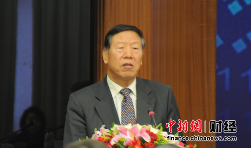 戴相龙谈养老金缺口:不回避问题有办法平衡