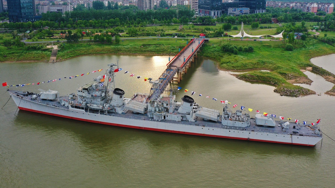 建党百年丨舷号163,它是国产第一代导弹驱逐舰